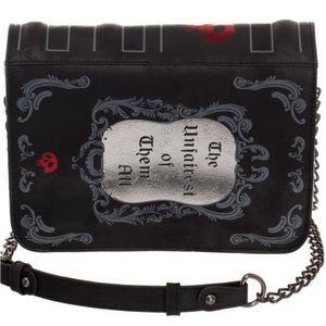 NWT DISNEY EVIL QUEEN BOOK HANDBAG